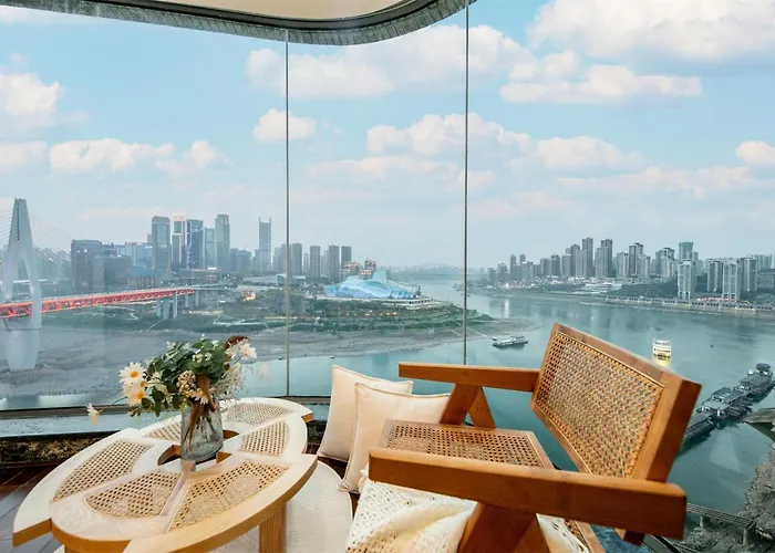 Baihong Riverview Apartment-Hongya Cave