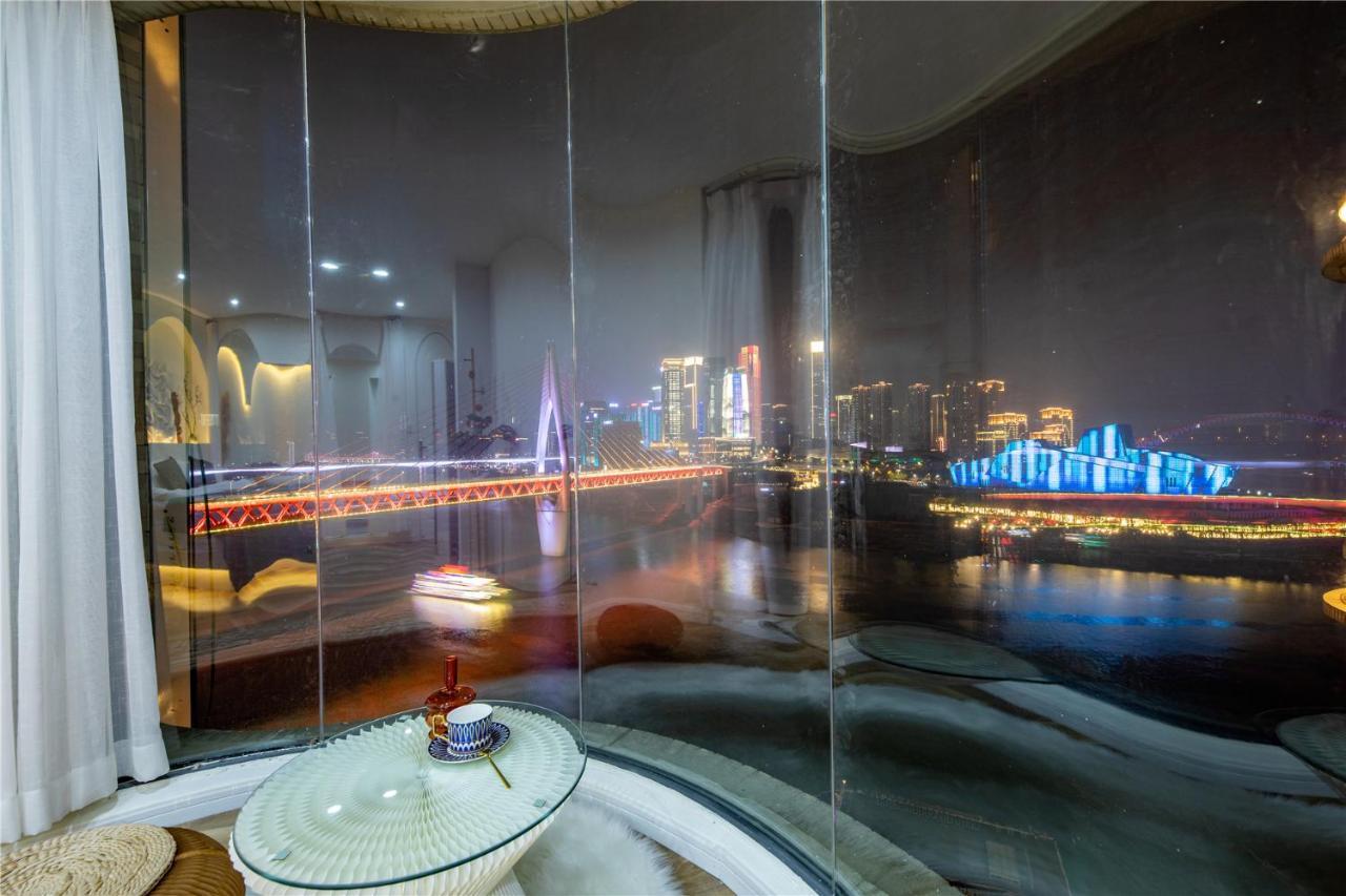 Baihong Riverview Apartment-hongya Cave *