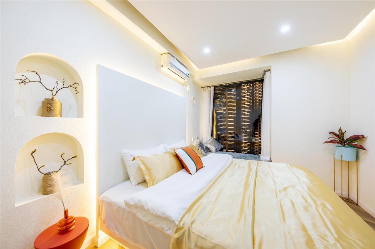 Baihong Riverview Apartment-hongya Cave Chongqing