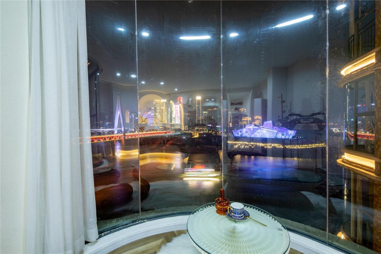 Baihong Riverview Apartment-hongya Cave *