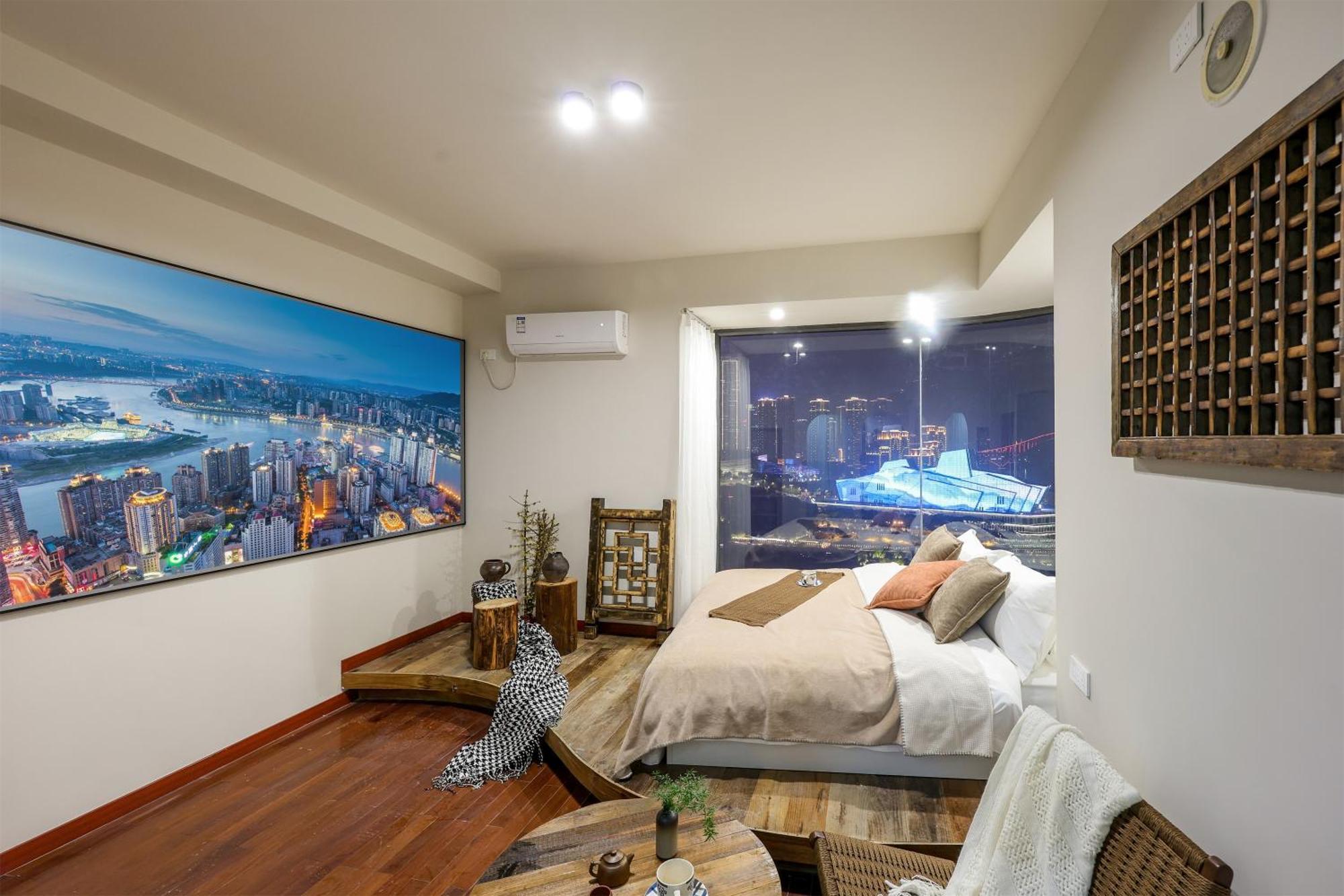 Baihong Riverview Apartment-hongya Cave